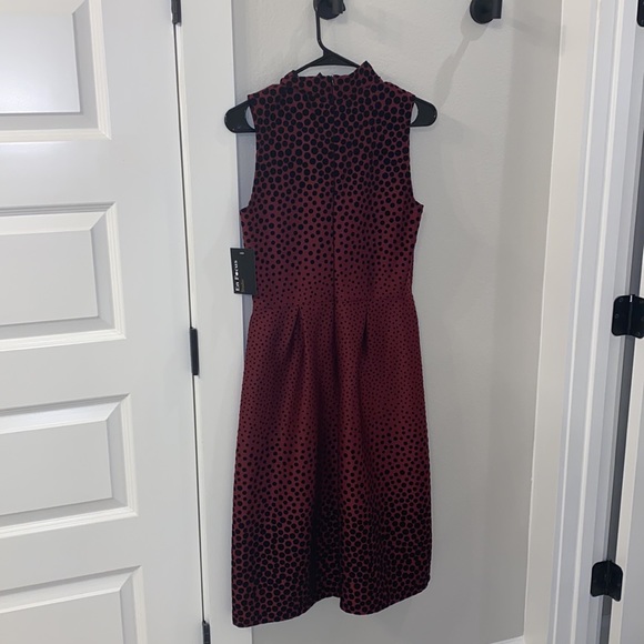 New Midi Length En Focus Studio Brand Size 10 Pleated Dress with Velvet Dots NWT - Picture 7 of 7